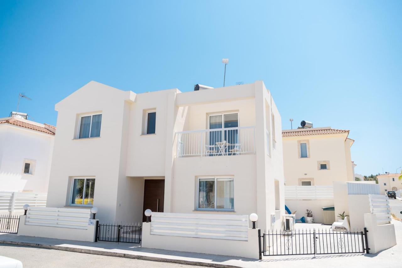 Dafni Villa Ekaterina 3 Bdrm Protaras Luaran gambar